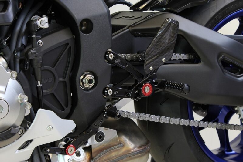GILLES MUE2 kojelių sistema, juoda – Yamaha YZF-R1 / M - Image 2