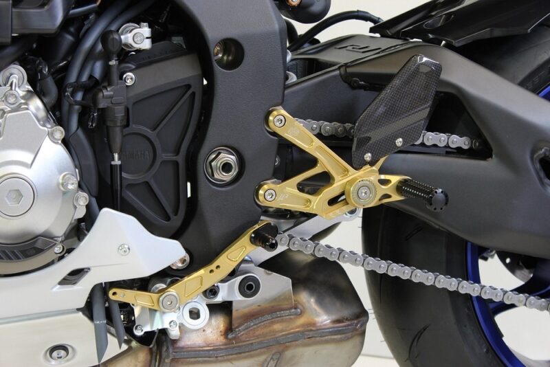 GILLES MUE2 kojelių sistema, auksinė – Yamaha YZF-R1 / M - Image 2